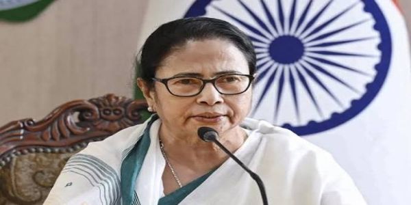 ৩ জনকে গ্রেফতার, যারা জড়িত তারা কড়া শাস্তি পাবে, আশ্বাস মমতার