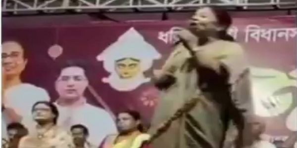 এসআইআর নিয়ে তৃণমূল নেত্রীর তোপ, কটাক্ষ বিজেপি নেত্রীর