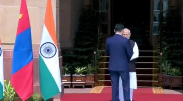মোদী ও উখানার মধ্যে দ্বিপাক্ষিক বৈঠক, ভারত ও মঙ্গোলিয়ার মধ্যে চুক্তি স্বাক্ষরিত