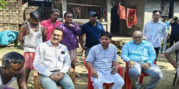 কল্যাণপুরে বিদ্যুৎস্পৃষ্টে যুবকের মৃত্যু, শোকাহত পরিবারের পাশে বিধায়ক পিনাকী