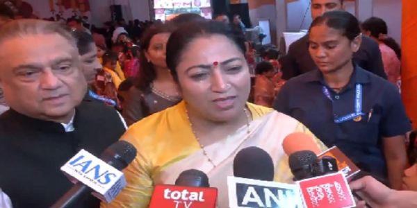 কালিন্দী কুঞ্জে ছট পুজোর প্রস্তুতি খতিয়ে দেখলেন মুখ্যমন্ত্রী রেখা গুপ্তা