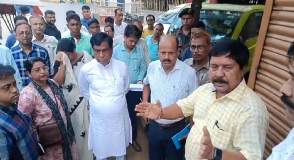 মেয়র দীপক মজুমদার