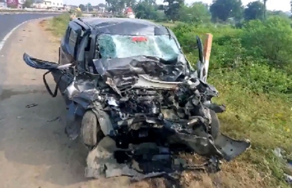 উজ্জ্বয়িনীতে ভয়াবহ গাড়ি দুর্ঘটনায় ৩ যুবকের মর্মান্তিক মৃত্যু