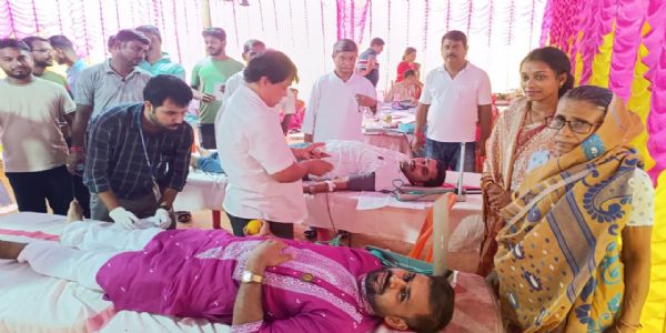 বিয়ের আনন্দে মানবসেবা, রাজনগরে অনন্য উদ্যোগে রক্তদান শিবির