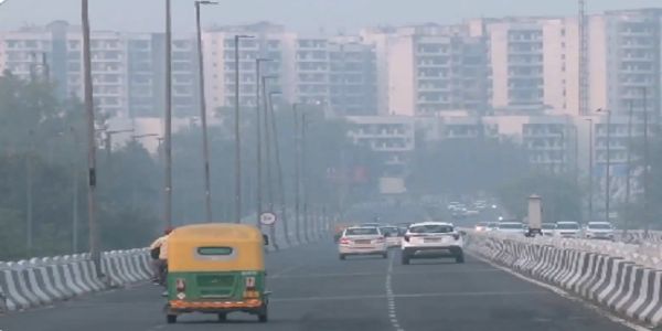 দীপাবলির সকালে বিষাক্ত বায়ু রাজধানীতে