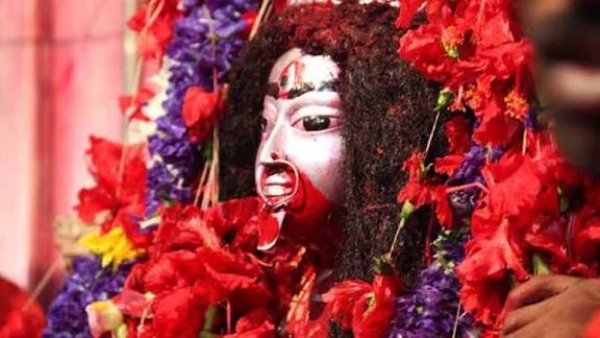 কালীপুজোয় সেজে উঠেছে তারাপীঠ মন্দির, প্রচুর ভক্ত সমাগম