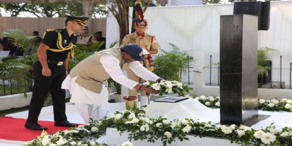 ‘পুলিশ স্মৃতি দিবস’-এ পুলিশ কর্মীদের গভীর শ্রদ্ধা নিবেদন রাজ্যপাল লক্ষ্মণপ্রসাদের