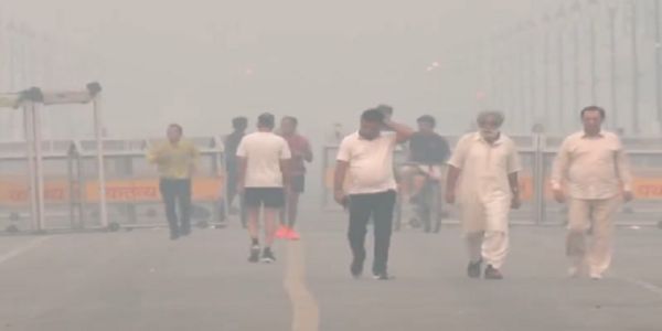 বায়ুদূষণে জেরবার দিল্লি, বুধেও বিষাক্ত জাতীয় রাজধানীর বাতাস