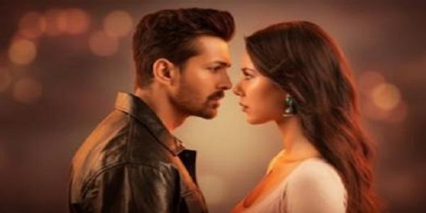 এক দিওয়ানে কি দিওয়ানিয়ত : প্রথম দিন বক্স অফিসে আয় সাড়ে ৮ কোটি টাকা