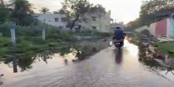 ভারী বৃষ্টিতে বিপর্যস্ত তামিলনাড়ু, জারি হলুদ সতর্কতা