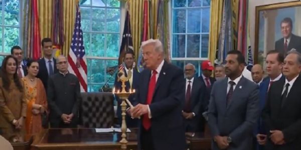 হোয়াইট হাউসে দীপাবলি উদযাপন, ট্রাম্প বললেন আমি ভারতীয়দের ভালোবাসি