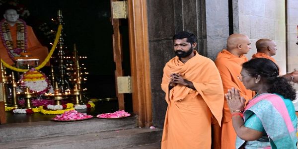 শ্রী নারায়ণ গুরুর মহাসমাধি শতবার্ষিকী উদযাপন অনুষ্ঠানের সূচনা করলেন রাষ্ট্রপতি