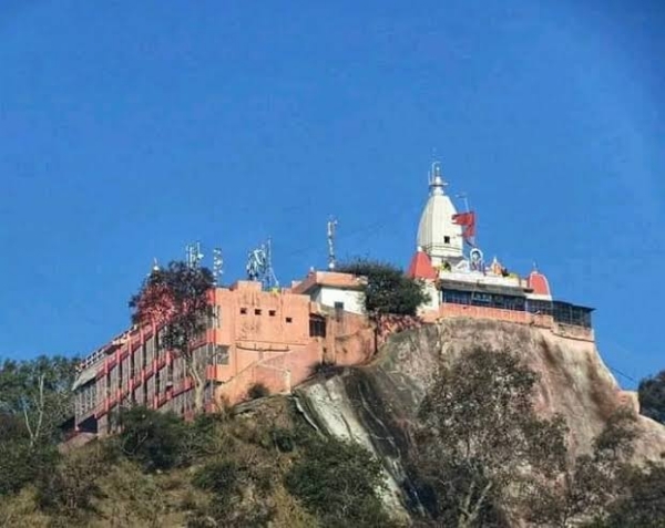 মনসা দেবী পাহাড় সংরক্ষণ ও পদযাত্রা পথ নির্মাণে কেন্দ্রের অনুমোদন মনসা দেবী পাহাড় সংরক্ষণ ও পদযাত্রা পথ নির্মাণে কেন্দ্রের অনুমোদন