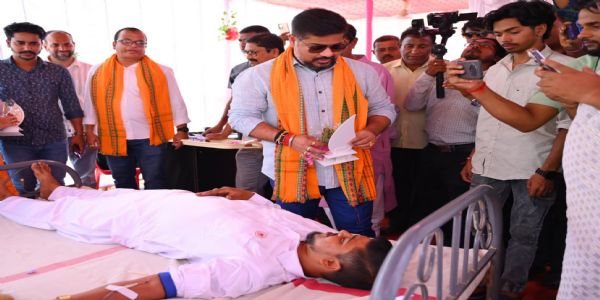 রক্তদান মানবতার প্রতি এক গভীর অঙ্গীকার : পর্যটনমন্ত্রী সুশান্ত