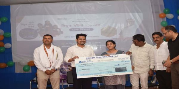 হাইলাকান্দিতে ‘নিযুত মইনা ২.০’-এর ৬,৯২৪ জন ছাত্ৰীকে চেক বণ্টন