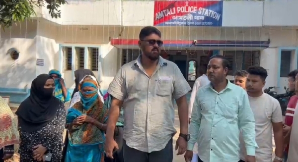 থানায় ডেপুটেশন থানায় ডেপুটেশন