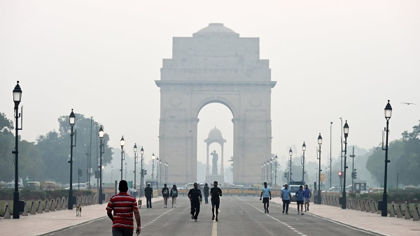 দূষণ থেকে দিল্লিকে বাঁচতে  কৃত্রিম ভাবে বৃষ্টি নামানোর পরিকল্পনা দূষণ থেকে দিল্লিকে বাঁচতে  কৃত্রিম ভাবে বৃষ্টি নামানোর পরিকল্পনা