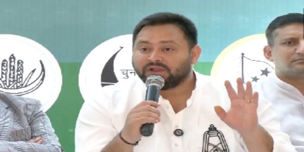 নীতীশ কুমারকে পুতুলের মতো ব্যবহার করছে এনডিএ : তেজস্বী যাদব