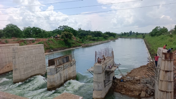 ধমতরী: দুই বছরেও অসম্পূর্ণ রুদ্রী ব্যারাজের নতুন সেতু ধমতরী: দুই বছরেও অসম্পূর্ণ রুদ্রী ব্যারাজের নতুন সেতু