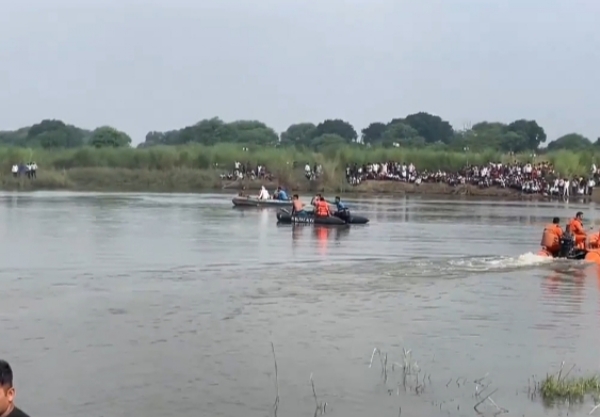 আগ্রায় গণেশ প্রতিমা বিসর্জনের সময় মৃত্যু ৩ জনের