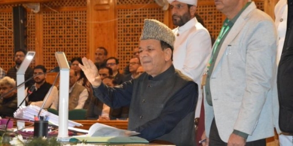 অনির্দিষ্টকালের জন্য স্থগিত জম্মু ও কাশ্মীর বিধানসভা অনির্দিষ্টকালের জন্য স্থগিত জম্মু ও কাশ্মীর বিধানসভা