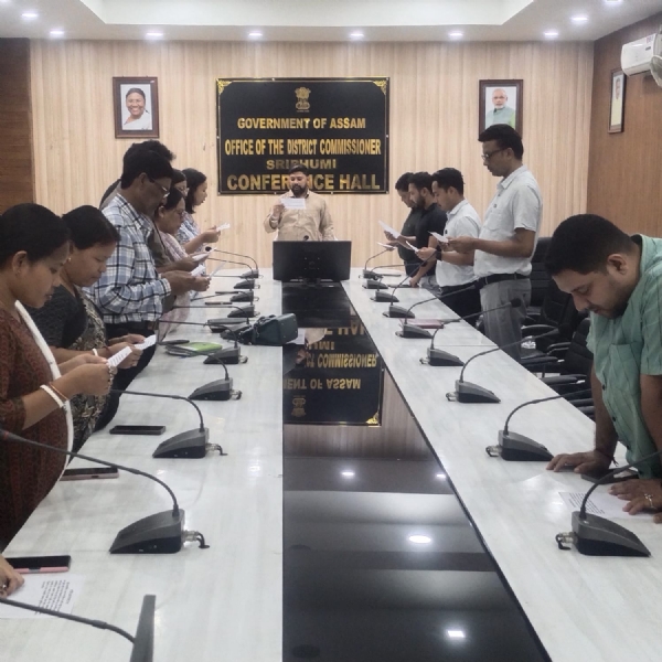 শ্রীভূমিতে রাষ্ট্রীয় একতা দিবস উপলক্ষে শপথ গ্রহণ শ্রীভূমিতে রাষ্ট্রীয় একতা দিবস উপলক্ষে শপথ গ্রহণ