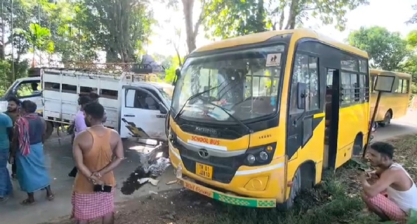সড়ক দুর্ঘটনায় আজত দুই সড়ক দুর্ঘটনায় আজত দুই