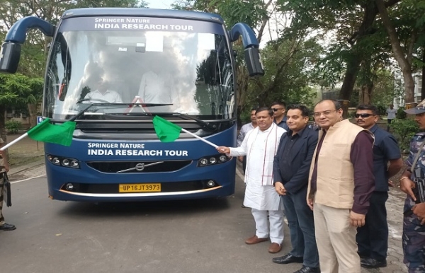 আইআইএম কলকাতায় “ইন্ডিয়া রিসার্চ ট্যুর ২০২৫” উদ্বোধন করলেন ড. সুকান্ত মজুমদার আইআইএম কলকাতায় “ইন্ডিয়া রিসার্চ ট্যুর ২০২৫” উদ্বোধন করলেন ড. সুকান্ত মজুমদার