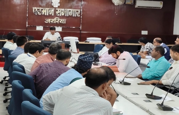 বিহার : পোস্টাল ব্যালট ভোটগ্রহণ নিয়ে ভোটকর্মীদের প্রশিক্ষণ বিহার : পোস্টাল ব্যালট ভোটগ্রহণ নিয়ে ভোটকর্মীদের প্রশিক্ষণ