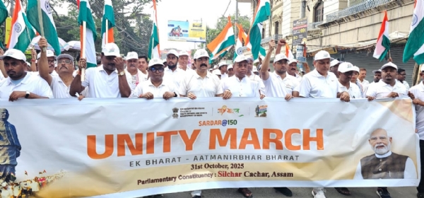 শিলচরে একতা দৌড়ে মন্ত্রী, দুই সাংসদ, বিধায়ক সহ বহুজন শিলচরে একতা দৌড়ে মন্ত্রী, দুই সাংসদ, বিধায়ক সহ বহুজন