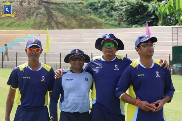 আগরতলায় অনুশীলনে বাংলার খেলোয়াড়রা আগরতলায় অনুশীলনে বাংলার খেলোয়াড়রা