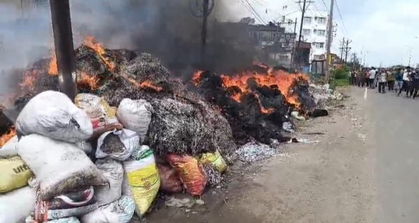 হাওড়ায় জোড়া অগ্নিকাণ্ড, হতাহতের কোনও খবর নেই