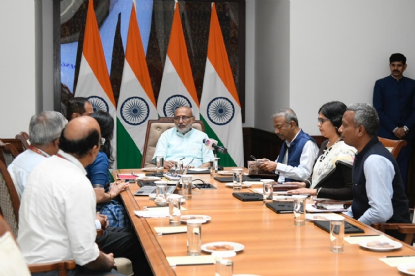 উপরাষ্ট্রপতি ও রাজ্যসভার চেয়ারম্যান সি. পি. রাধাকৃষ্ণণ রাজ্যসভার সচিবালয় পরিদর্শন করলেন