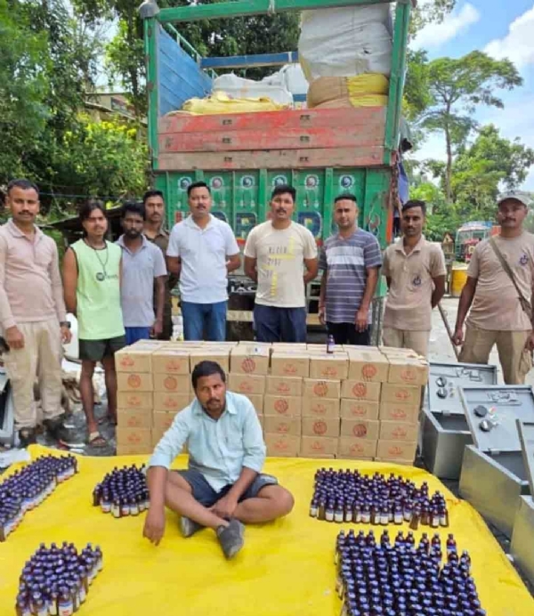 ৩০ লক্ষা‌ধিক টাকার এসকফ উদ্ধার অসমের চুড়াইবা‌ড়ি‌তে, গ্রেফতার এক