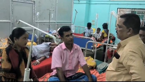 কংগ্রেস কর্মী হাসপাতালে