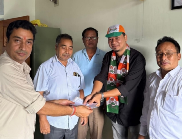 কংগ্রেসে যোগদান সমাজকর্মী আইবান সুচিয়াঙের