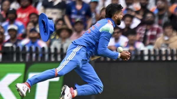 শ্রেয়স আইয়ার ছাড়া পেলেন সিডনি হাসপাতাল থেকে, তবে আরও মূল্যায়নের জন্য সিডনিতেই থাকবেন