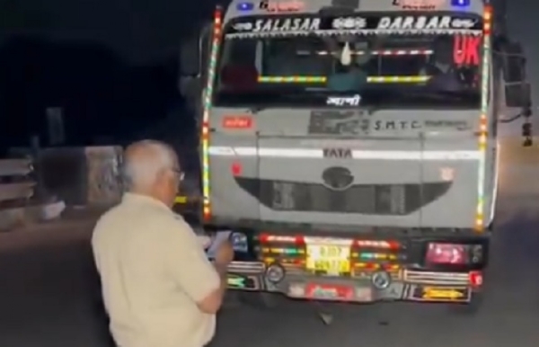 দিল্লিতে বাতাসের গুণগতমান মন্দ পর্যায়েই, দূষণে জেরবার জাতীয় রাজধানী দিল্লিতে বাতাসের গুণগতমান মন্দ পর্যায়েই, দূষণে জেরবার জাতীয় রাজধানী