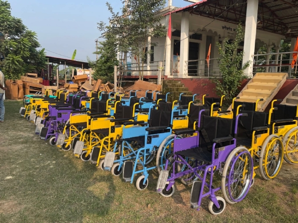 চলন সামগ্রী বিতরণ