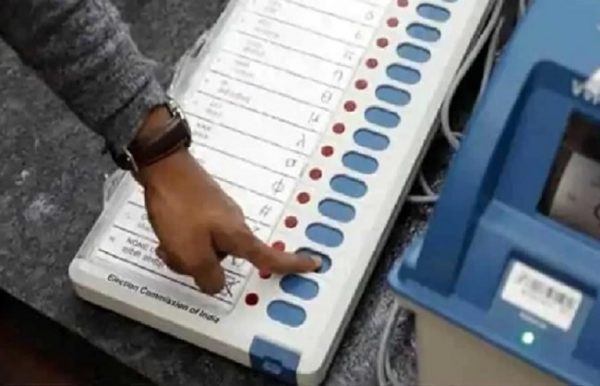 নির্বাচন