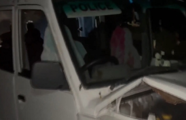 শিবগঙ্গায় পুলিশের গাড়ির ধাক্কায় মৃত ৩, বিক্ষোভে ছড়ালো উত্তেজনা