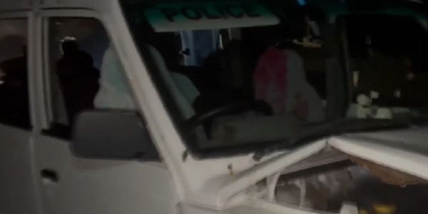 শিবগঙ্গায় পুলিশের গাড়ির ধাক্কায় মৃত ৩, বিক্ষোভে ছড়ালো উত্তেজনা