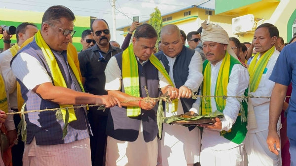 ঘাস-লতাপাতার দড়ি কেটে সনোয়াল ভবন-এর উদ্বোধন মুখ্যমন্ত্ৰীর