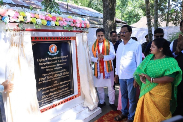 মুখ্যমন্ত্রী ডাঃ মানিক সাহা