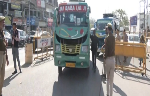 উপত্যকা জুড়ে ১৩টি স্থানে একযোগে তল্লাশি অভিযান উপত্যকা জুড়ে ১৩টি স্থানে একযোগে তল্লাশি অভিযান
