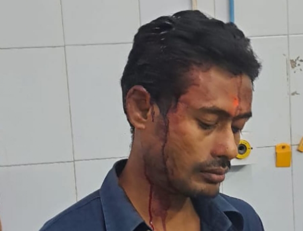 প্রহৃত বিজেপি কর্মীরা