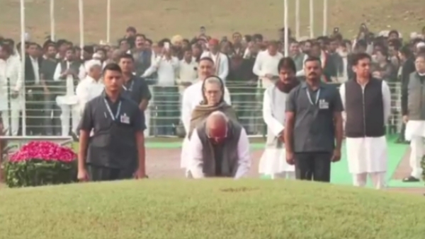 জন্মবার্ষিকীতে নেহরুকে শ্রদ্ধাঞ্জলি প্রধানমন্ত্রীর, শ্রদ্ধা নিবেদন কংগ্রেস নেতৃত্বের জন্মবার্ষিকীতে নেহরুকে শ্রদ্ধাঞ্জলি প্রধানমন্ত্রীর, শ্রদ্ধা নিবেদন কংগ্রেস নেতৃত্বের