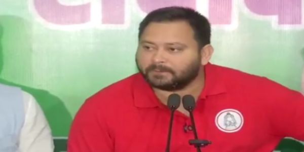 মহাজোটের জয় নিয়ে আশাবাদী তেজস্বী, কটাক্ষ আরজেডি-র