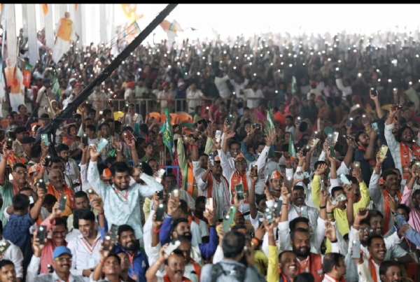 জনসভায় ভিড়