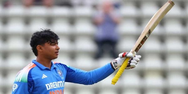 ভারতীয় ক্রিকেটের নতুন সেনসেশন বৈভাব সুরিয়াভানশি, ৪২ বলে করলেন ১৪৪ রান!